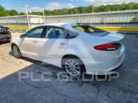 2017 Ford FUSION фото