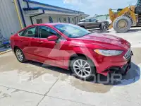 2017 Ford FUSION фото