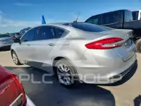 2017 Ford FUSION photo