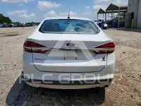 2017 Ford FUSION фото