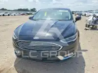 2017 Ford FUSION фото