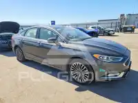 2017 Ford FUSION фото