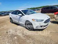 2017 Ford FUSION фото