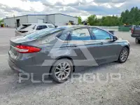 2017 Ford FUSION фото