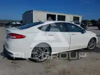 2017 Ford FUSION фото