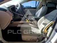 2017 Ford FUSION фото