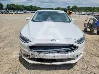 2017 Ford FUSION фото