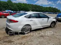 2017 Ford FUSION фото