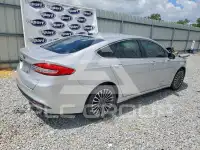 2017 Ford FUSION фото