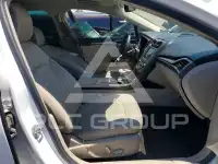 2017 Ford FUSION фото