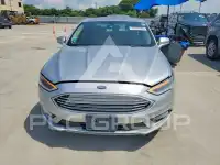 2017 Ford FUSION photo