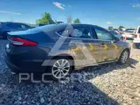 2017 Ford FUSION фото
