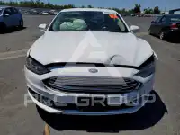 2017 Ford FUSION фото