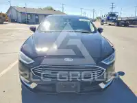 2017 Ford FUSION photo