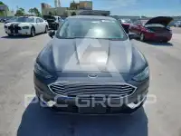 2017 Ford FUSION фото