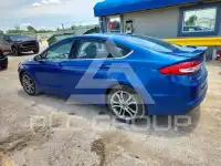 2017 Ford FUSION фото