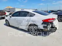 2017 Ford FUSION фото