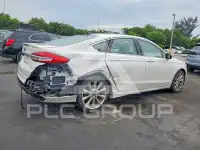 2017 Ford FUSION photo