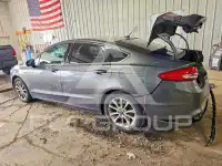2017 Ford FUSION фото