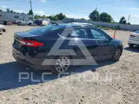 2017 Ford FUSION фото