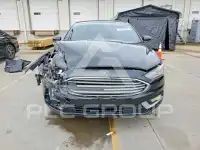2017 Ford FUSION photo
