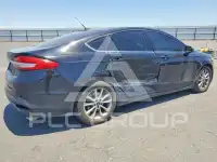 2017 Ford FUSION фото