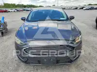 2017 Ford FUSION фото