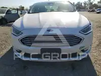 2017 Ford FUSION фото