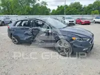 2017 Ford FUSION фото