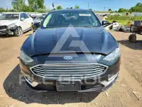 2017 Ford FUSION фото