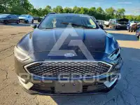 2017 Ford FUSION фото