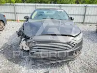 2017 Ford FUSION фото