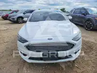 2017 Ford FUSION фото