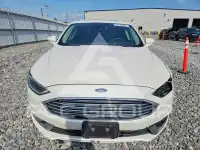 2017 Ford FUSION photo