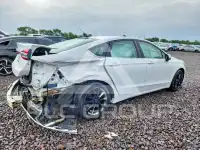 2017 Ford FUSION фото