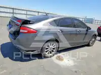 2017 Ford FUSION photo