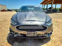 2017 Ford FUSION фото