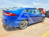 2017 Ford FUSION фото
