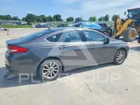2017 Ford FUSION photo