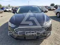 2017 Ford FUSION фото