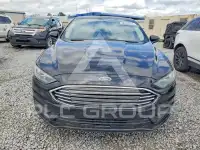 2017 Ford FUSION фото