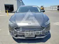 2017 Ford FUSION photo