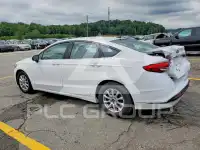 2017 Ford FUSION фото