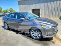 2017 Ford FUSION фото