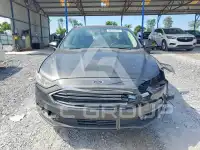 2017 Ford FUSION фото