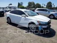 2017 Ford FUSION фото