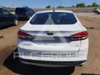2017 Ford FUSION фото