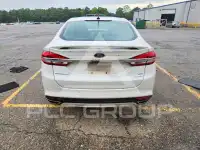 2017 Ford FUSION фото