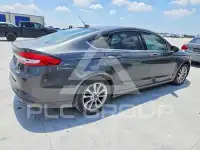 2017 Ford FUSION фото