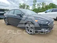 2017 Ford FUSION фото